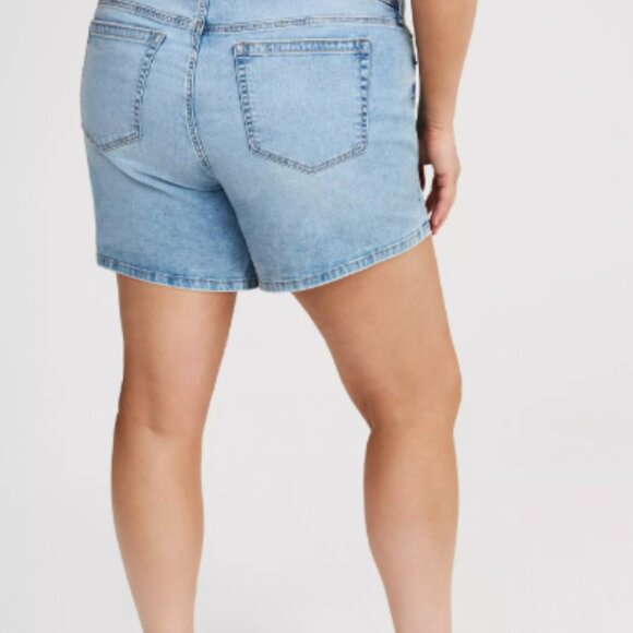 Bombshell Premium Stretch High-Rise Short - Picture 2 of 4